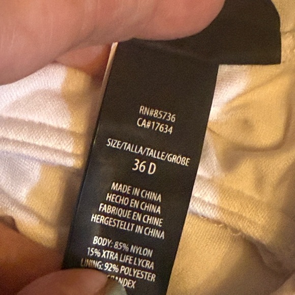 Coco Reef Multicolor Floral Tiered Swimsuit Set - Tankini 36D top, sm/md bottoms - Picture 14 of 16